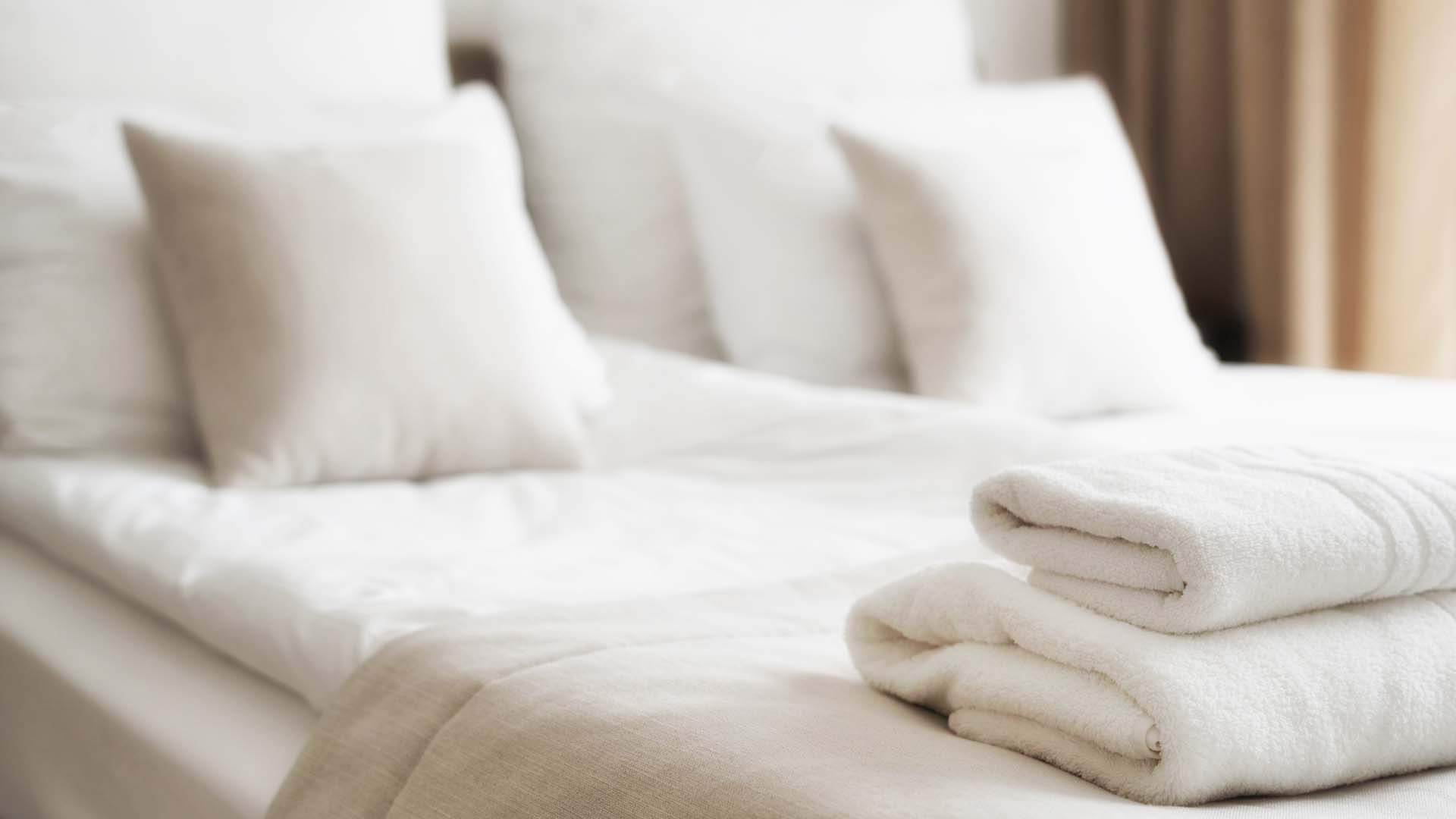 Bett im Hotel